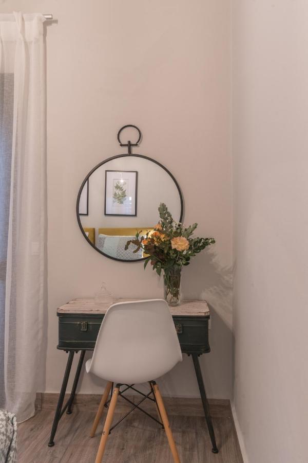 Casa Leone, Cosy Overlooking The Square Apartment