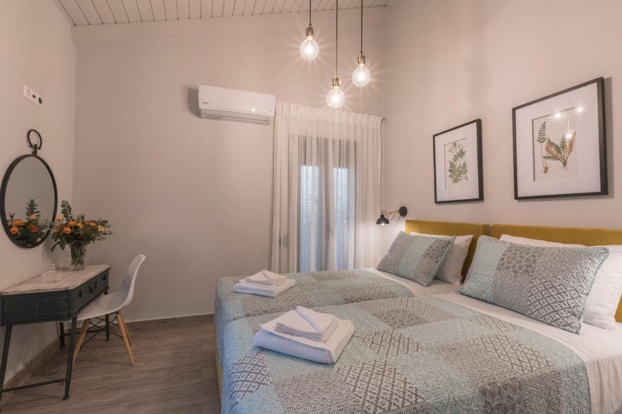 Casa Leone, Cosy Overlooking The Square Spílion